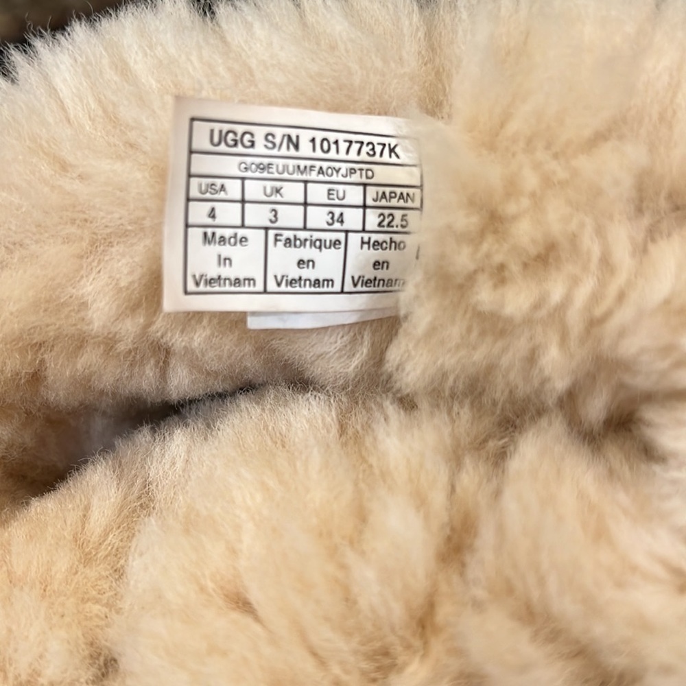 UGG Kids Pala Classics Brown sz:4 - Picture 8 of 9
